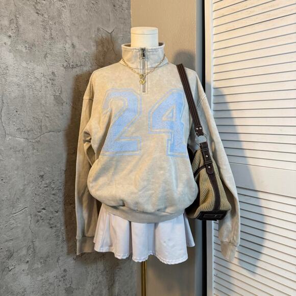 Grey & Blue Quarter Zip Crewneck - Picture 4 of 7